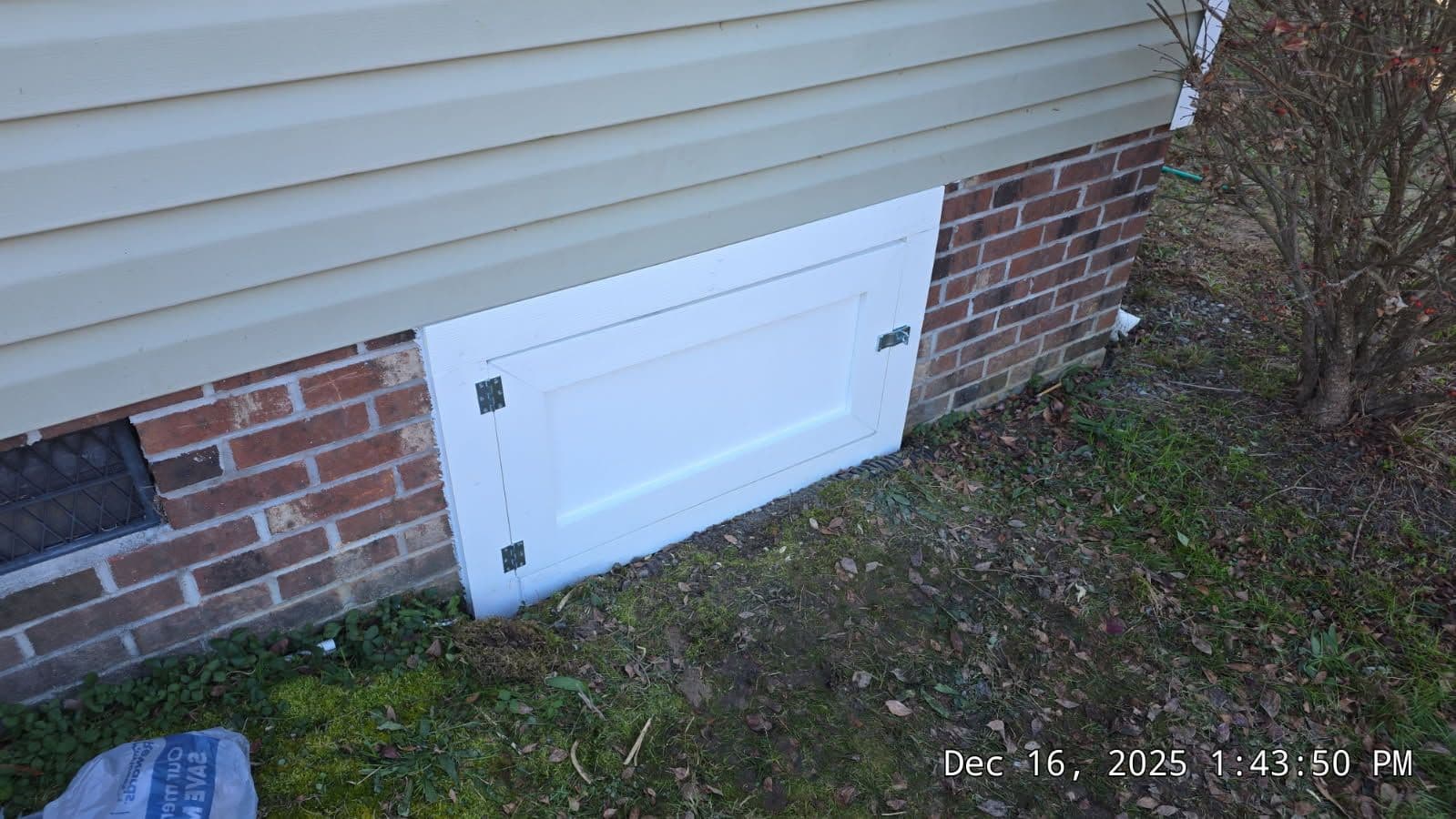 Gallery photos for New Durable Crawlspace Door Installation: Image #1