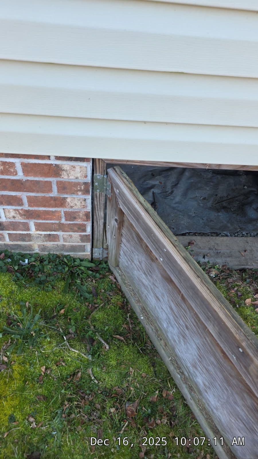 Gallery photos for New Durable Crawlspace Door Installation: Image #2