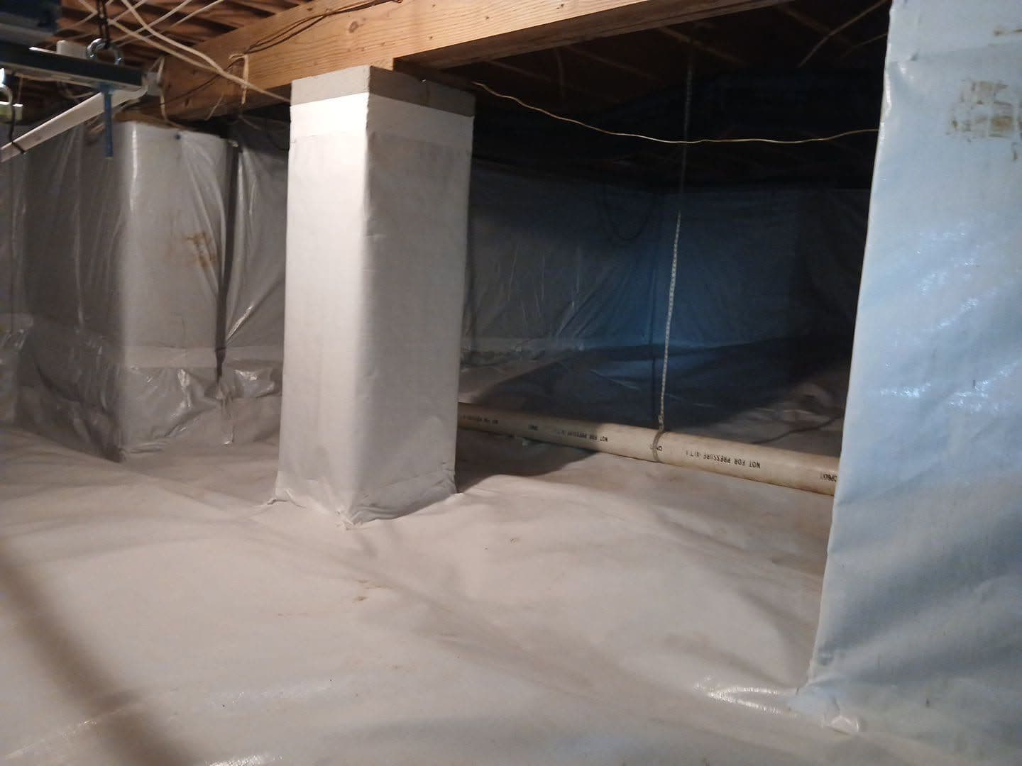 Gallery photos for Insul-Barrier Wrap and Dehumidifier Setup for a Dry Crawl Space: Image #2