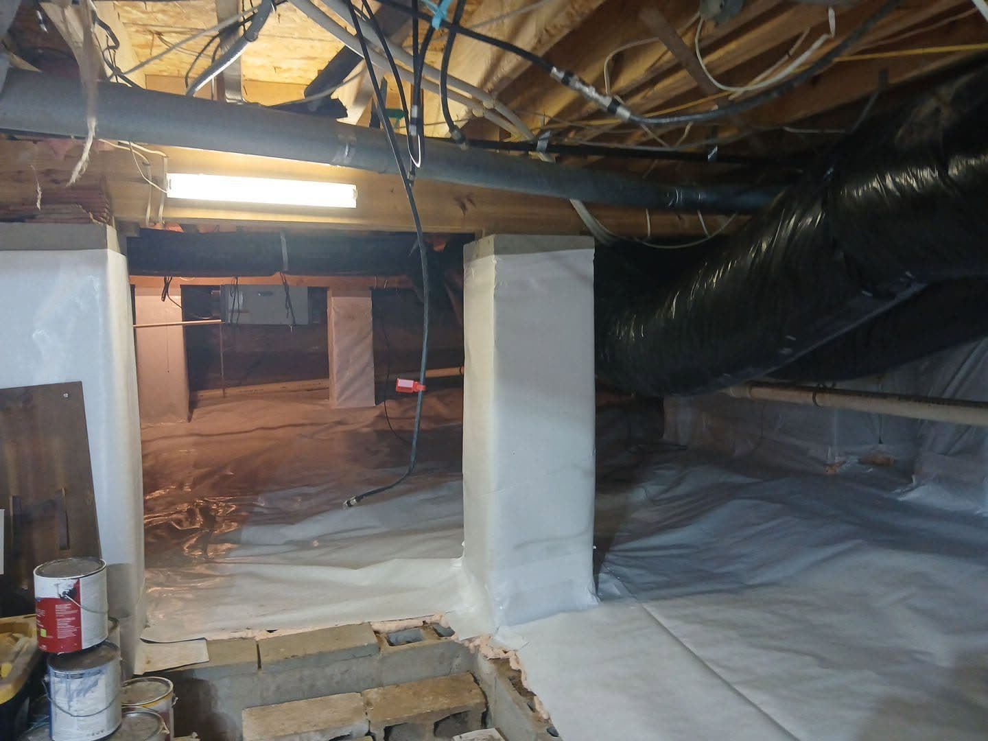 Gallery photos for Insul-Barrier Wrap and Dehumidifier Setup for a Dry Crawl Space: Image #3